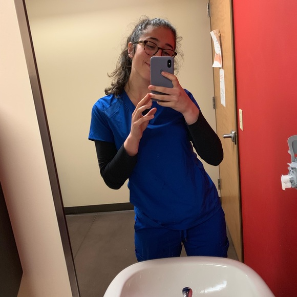 Meet your Posher, Lisa - Picture 1 of 1